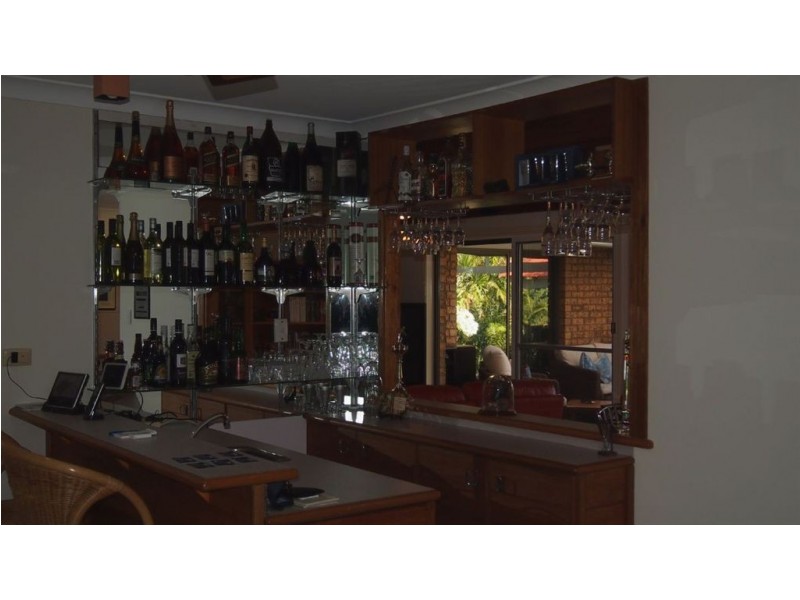 20 Haslewood Court, Mermaid Waters QLD 4218