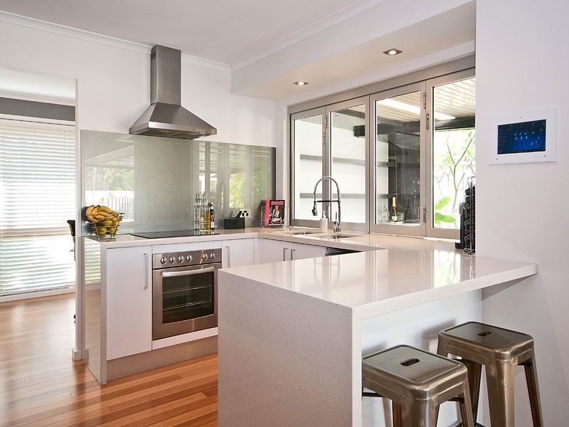 56 Barrier Reef Drive, Mermaid Waters QLD 4218