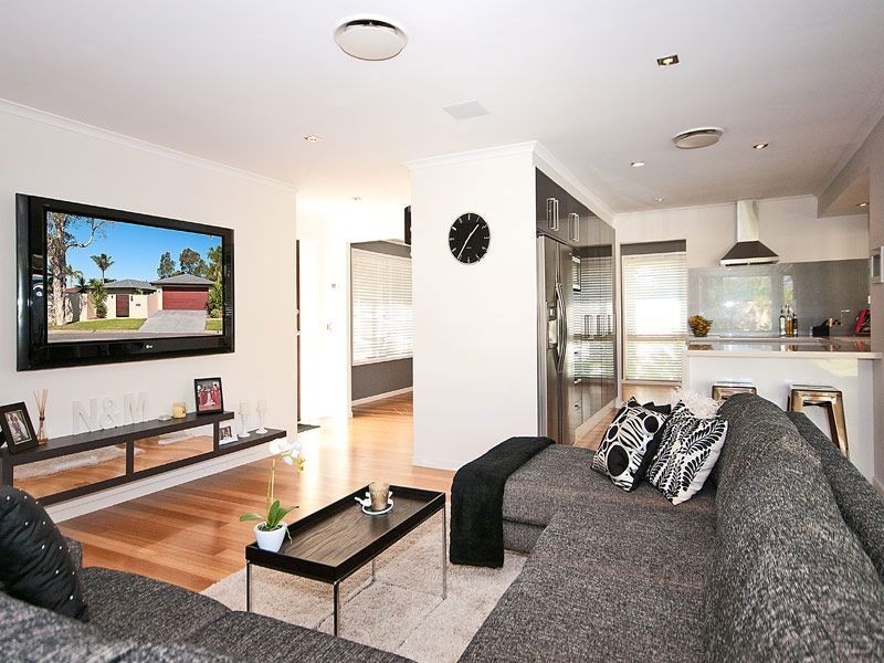 56 Barrier Reef Drive, Mermaid Waters QLD 4218