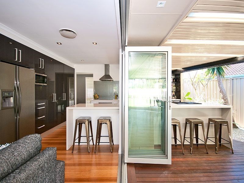 56 Barrier Reef Drive, Mermaid Waters QLD 4218