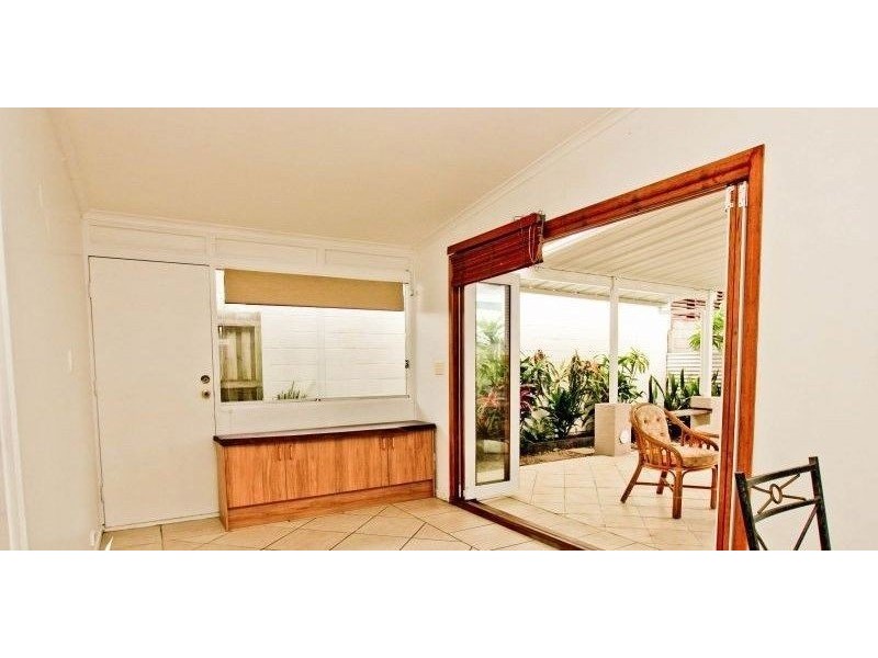 5 Seagull Avenue, Mermaid Beach QLD 4218