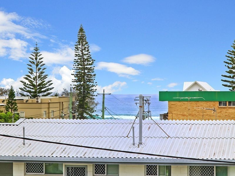 1/30 Redondo Ave, Miami QLD 4220