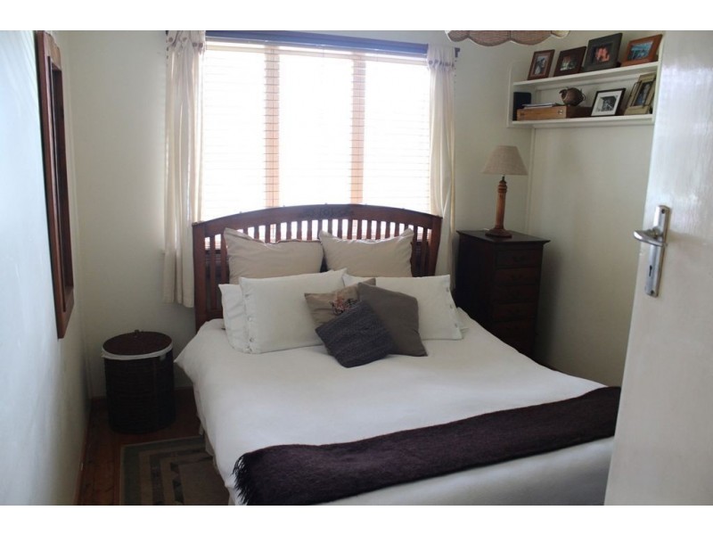 63 Seagull Avenue, Mermaid Beach QLD 4218