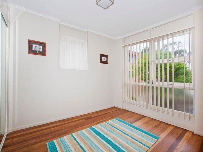 1/2 ‘Sunshine Lodge’ Sunshine Blvd, Broadbeach Waters QLD 4218