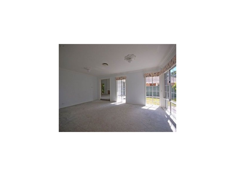 3 Cheviot Close, Benowa QLD 4217