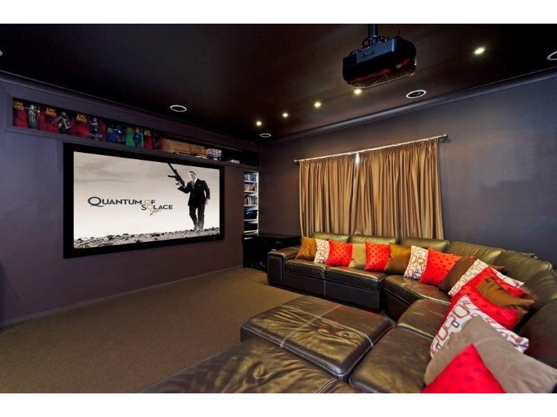 63 Pebble Beach Dr, Runaway Bay QLD 4216