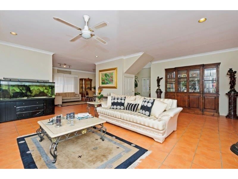 63 Pebble Beach Dr, Runaway Bay QLD 4216