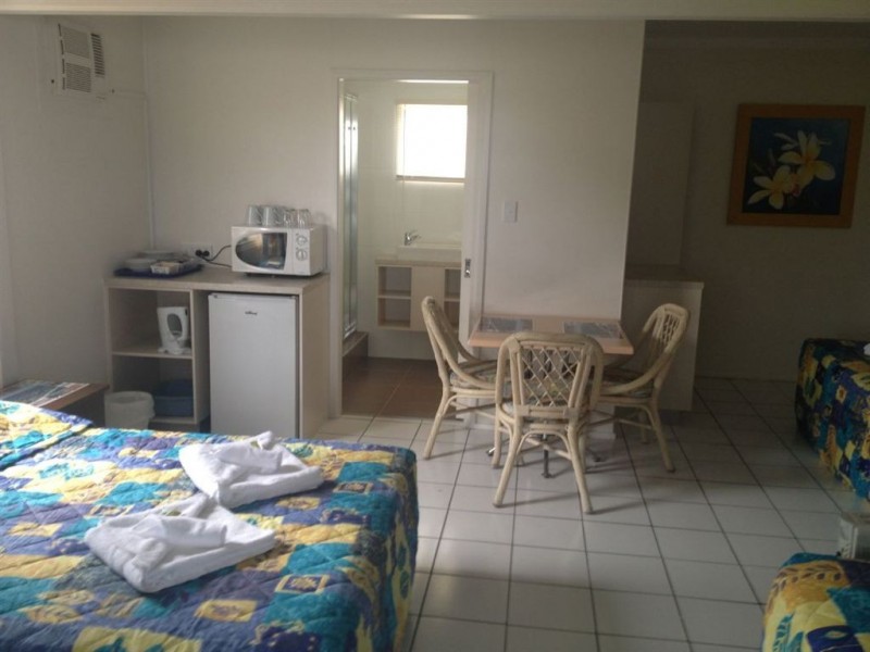 27 – 29 Brisbane Road, Biggera Waters QLD 4216