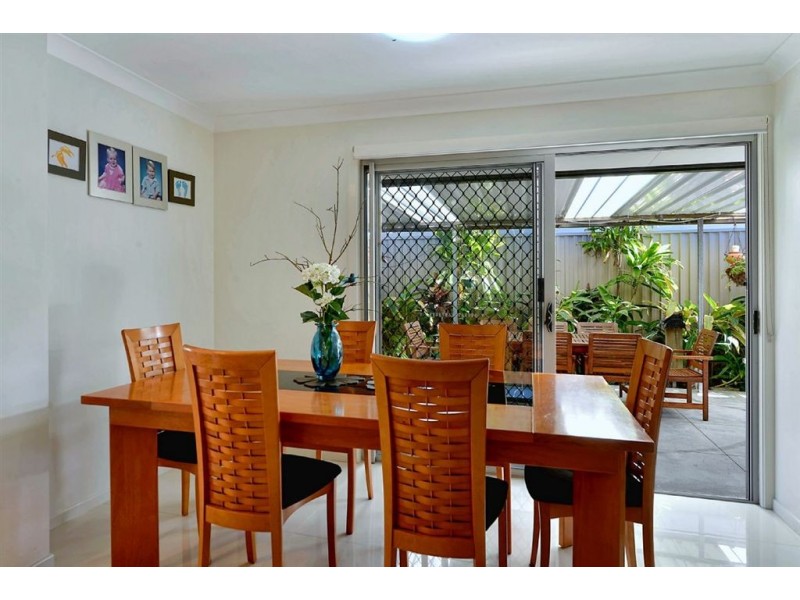 17 Scoter Avenue, Paradise Point QLD 4216