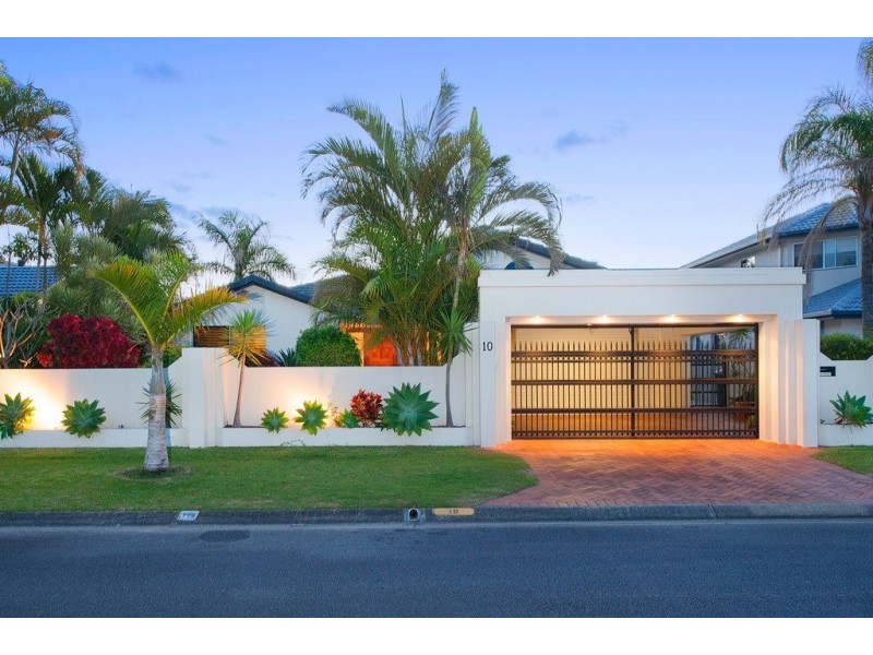 10 Midnight Court, Runaway Bay QLD 4216