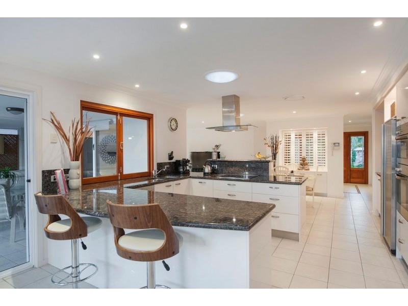 10 Midnight Court, Runaway Bay QLD 4216