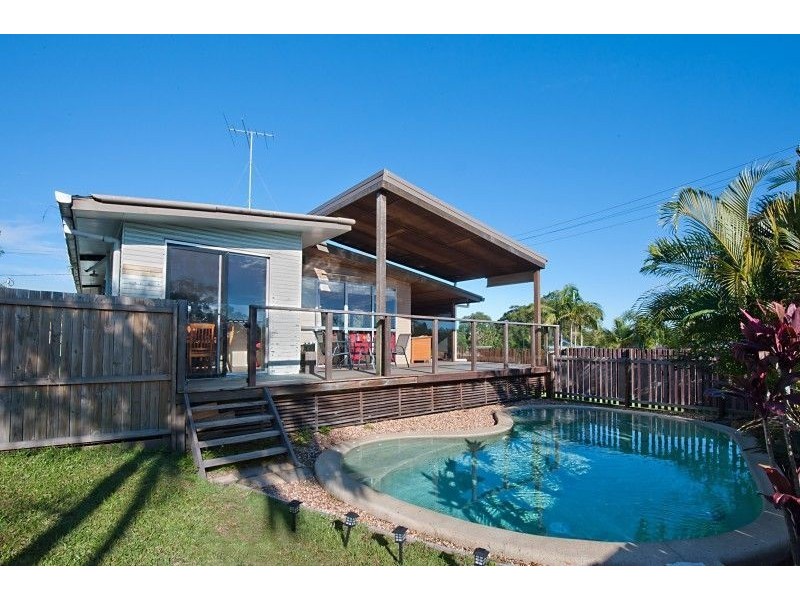 34 Cooleroo Crescent, Southport QLD 4215