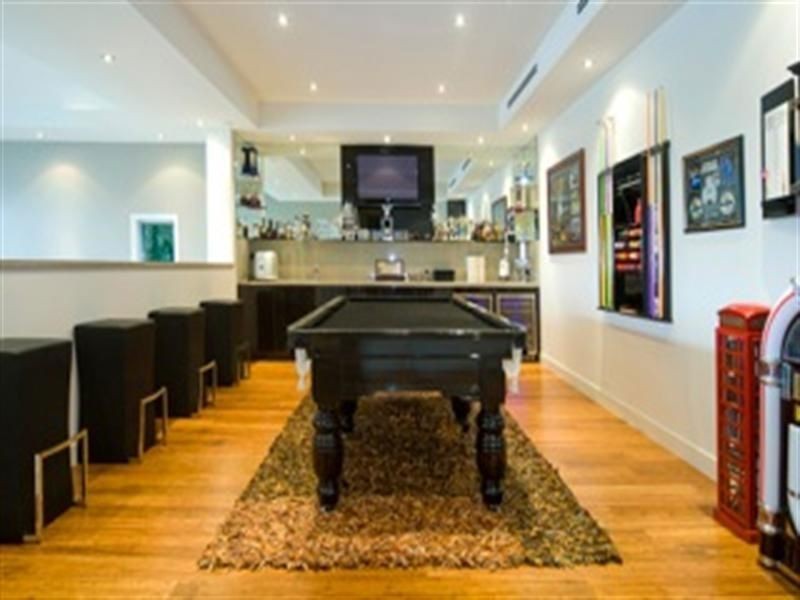 74 Royal Albert Crescent, Sovereign Islands QLD 4216