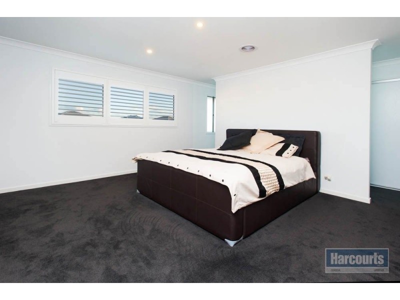 105 Compass Drive, Biggera Waters QLD 4216