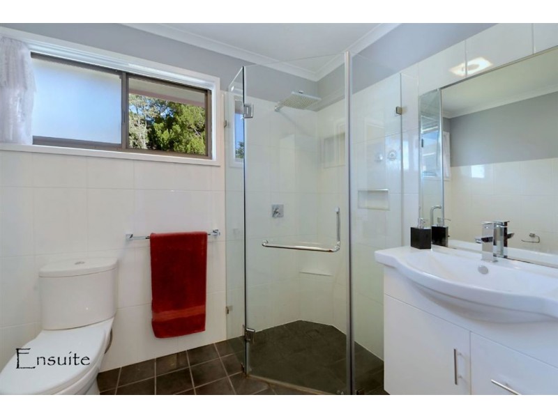 162 Paradise Parade, Paradise Point QLD 4216