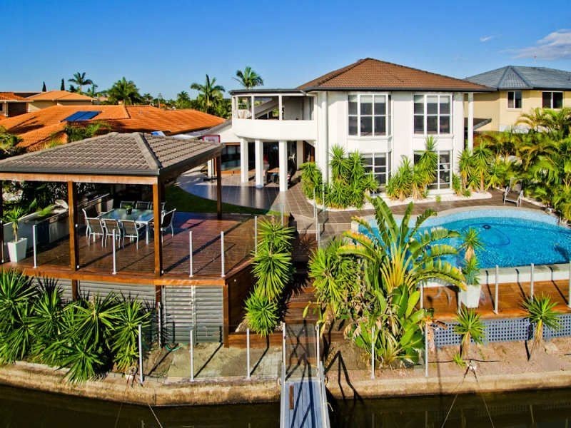 159 Pebble Beach Dr, Runaway Bay QLD 4216