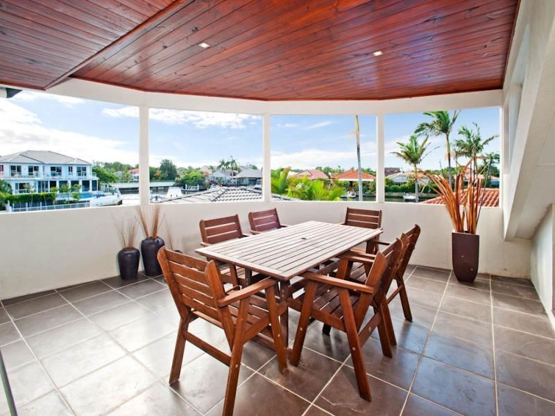 159 Pebble Beach Dr, Runaway Bay QLD 4216