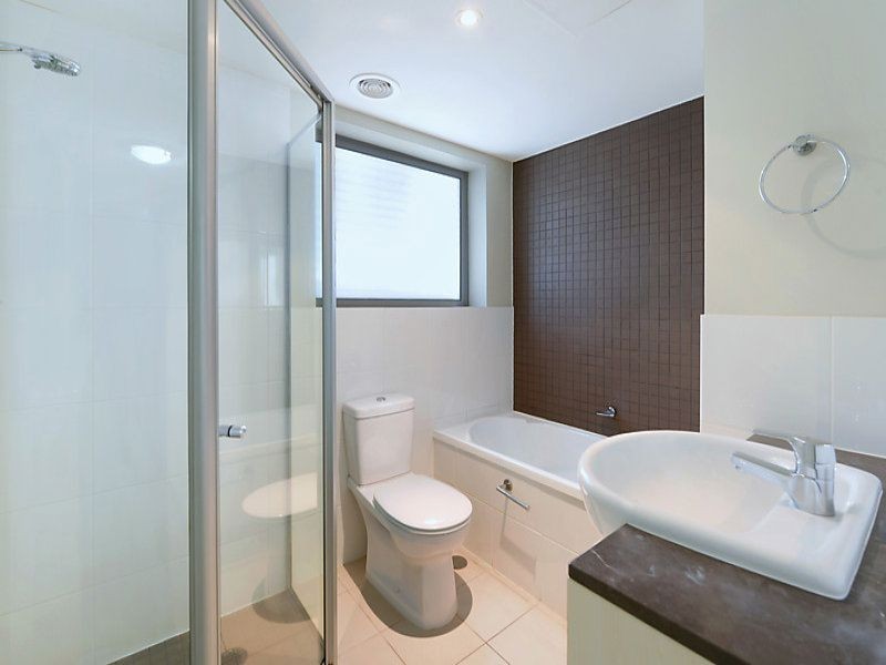 21 Cypress Avenue, Surfers Paradise QLD 4217