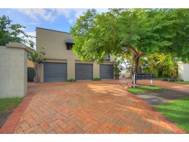 3/79 Bayview Street, Runaway Bay QLD 4216