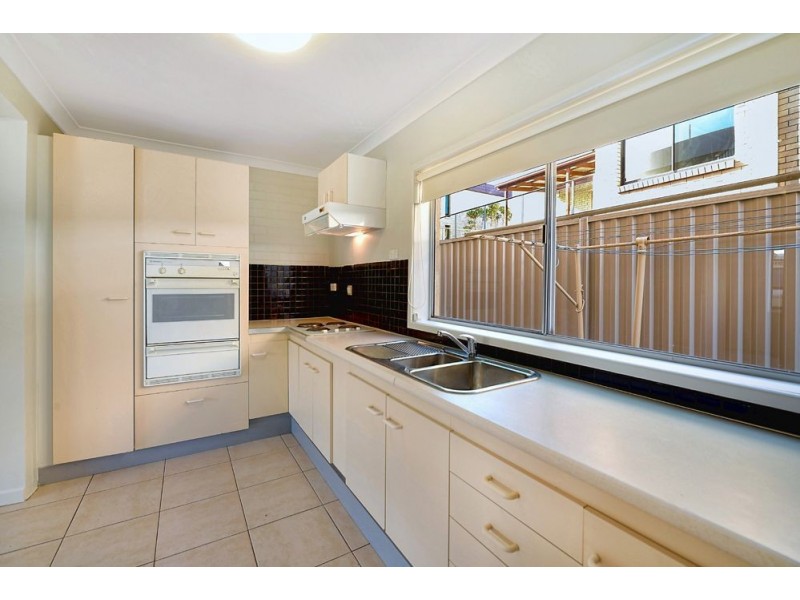 1/1-3 Brighton Street, Biggera Waters QLD 4216