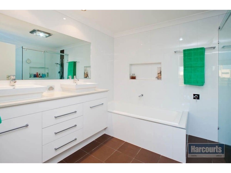 1/35 Compass Drive, Biggera Waters QLD 4216