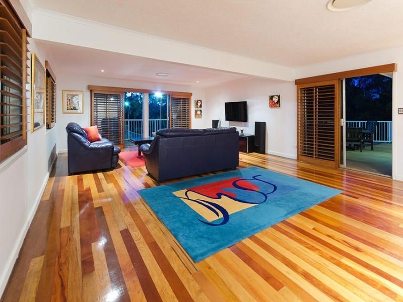 17 Midgera Street, Ashmore QLD 4214