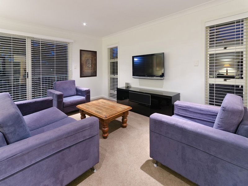 17 Midgera Street, Ashmore QLD 4214