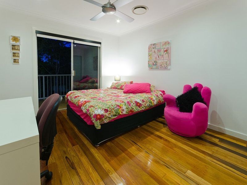 17 Midgera Street, Ashmore QLD 4214