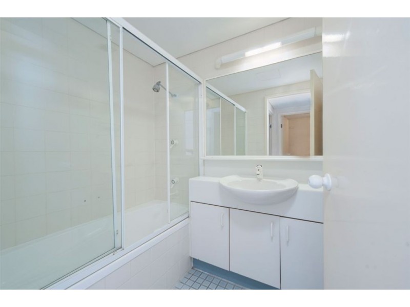 18/15 Brighton Street, Biggera Waters QLD 4216