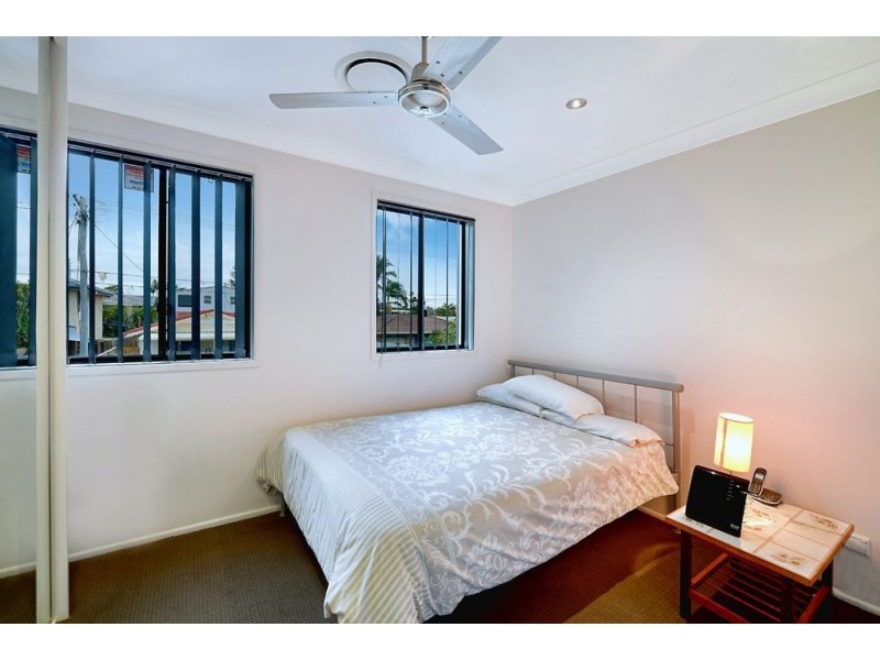 25 Killowill Avenue, Paradise Point QLD 4216