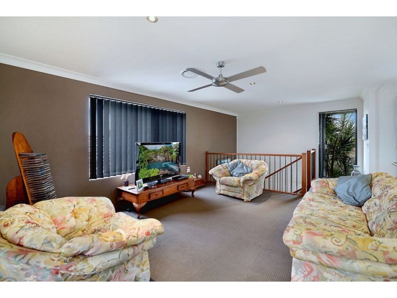 25 Killowill Avenue, Paradise Point QLD 4216