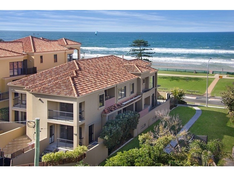 134B Marine Parade, Miami QLD 4220