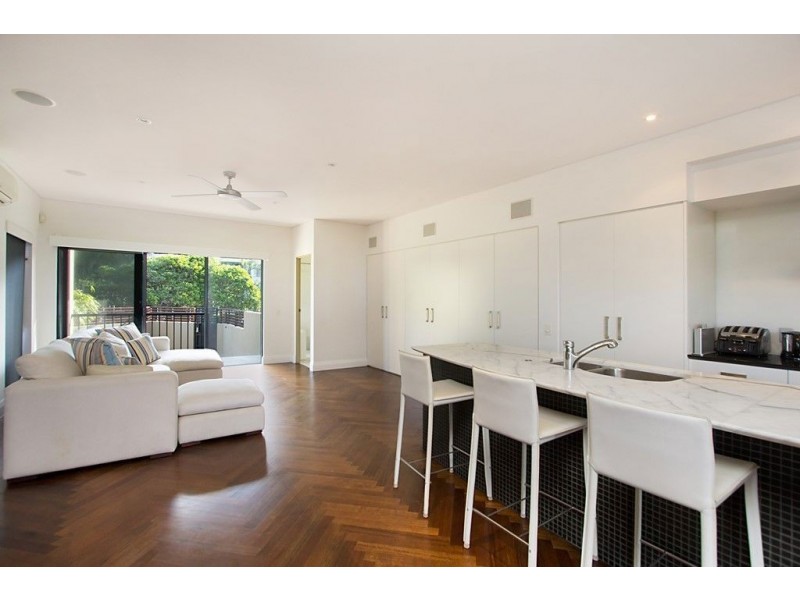 134B Marine Parade, Miami QLD 4220