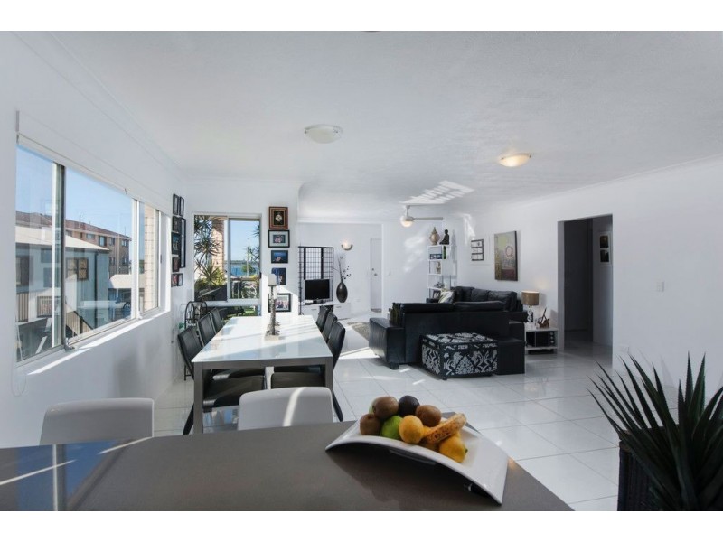 6/542 Marine Parade, Biggera Waters QLD 4216