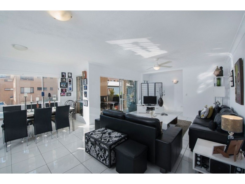 6/542 Marine Parade, Biggera Waters QLD 4216