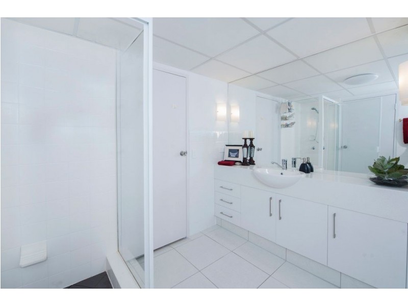 6/542 Marine Parade, Biggera Waters QLD 4216