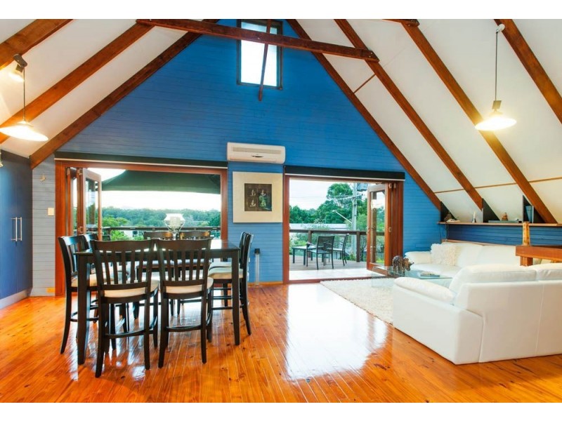 9 Buliti St, Hope Island QLD 4212