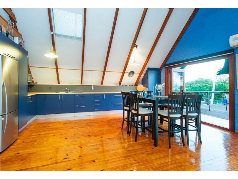 9 Buliti St, Hope Island QLD 4212