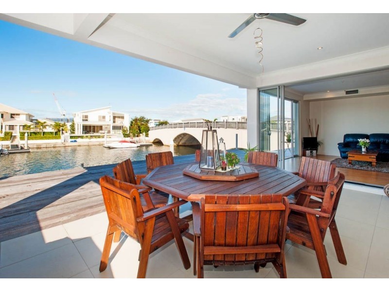 76 East Quay Drive, Biggera Waters QLD 4216