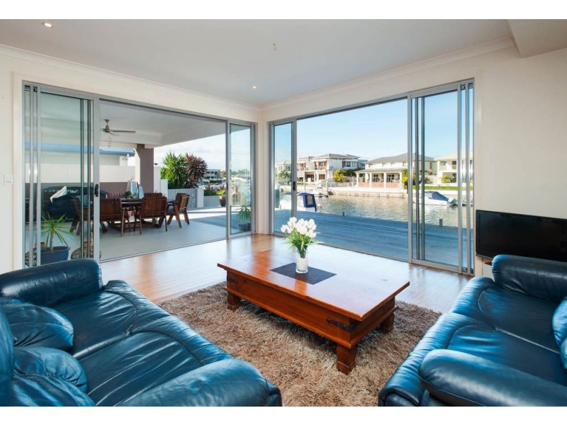 76 East Quay Drive, Biggera Waters QLD 4216