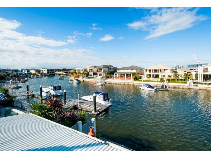 76 East Quay Drive, Biggera Waters QLD 4216
