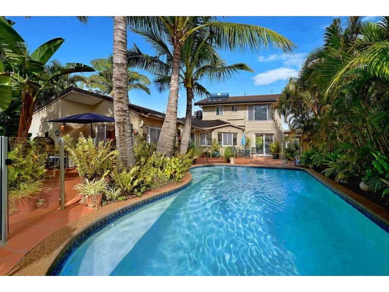 5 O’Grady Drive, Paradise Point QLD 4216