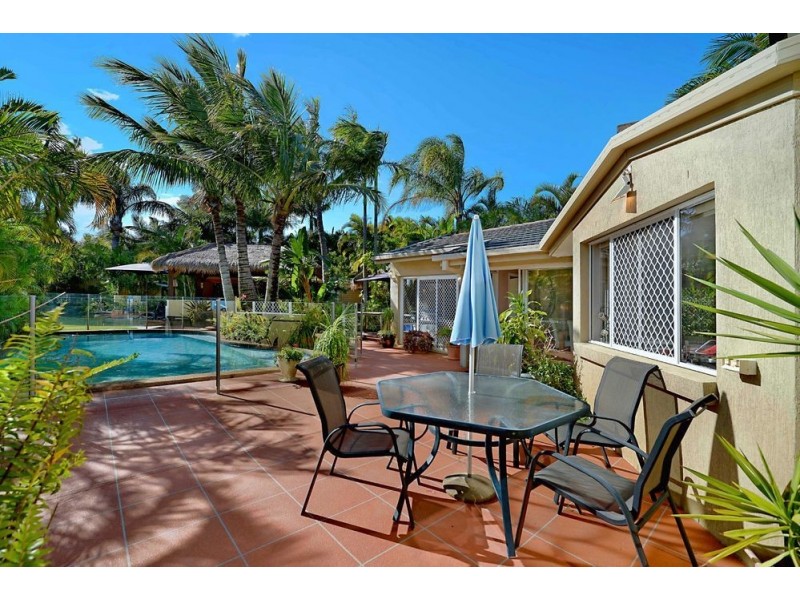 5 O’Grady Drive, Paradise Point QLD 4216