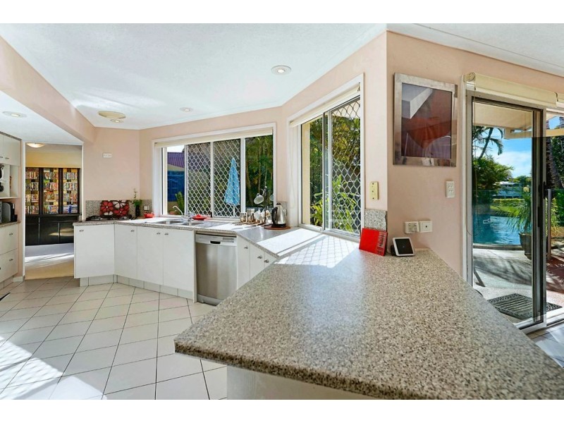 5 O’Grady Drive, Paradise Point QLD 4216