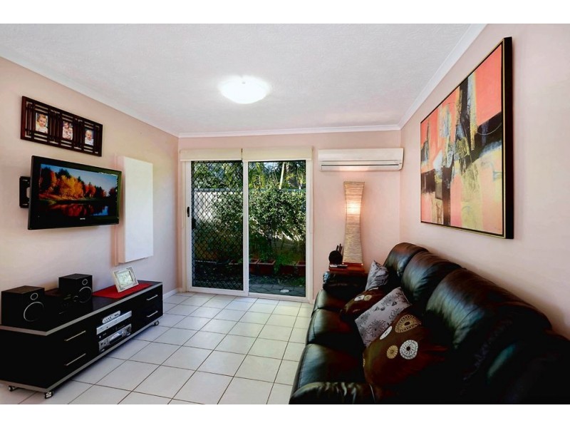 5 O’Grady Drive, Paradise Point QLD 4216