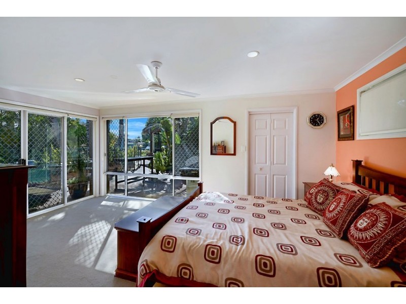 5 O’Grady Drive, Paradise Point QLD 4216