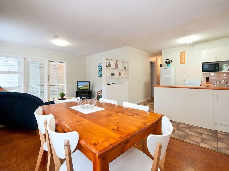 2/111 Albatross Avenue, Mermaid Beach QLD 4218