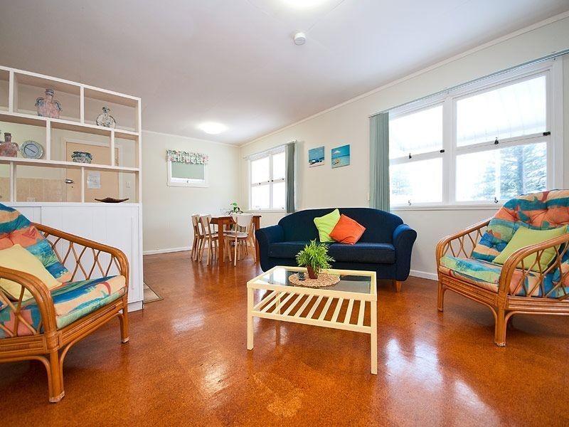 2/111 Albatross Avenue, Mermaid Beach QLD 4218