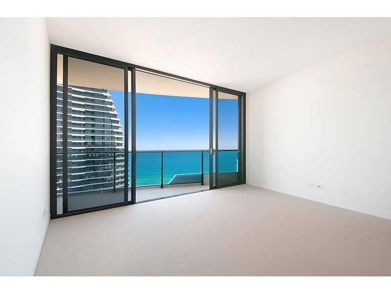 21 Elizabeth Avenue, Broadbeach QLD 4218