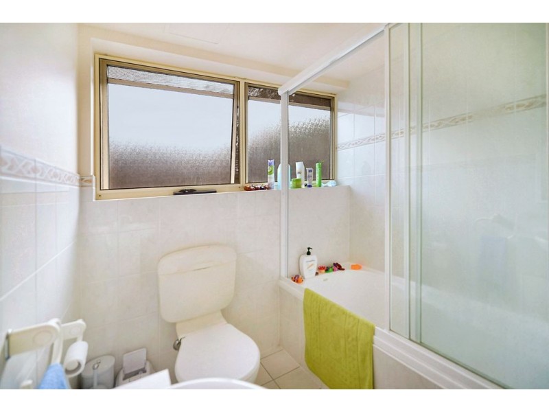 5/9 Errol Avenue, Paradise Point QLD 4216